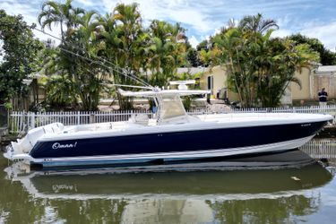 40' Intrepid 2012 Yacht For Sale